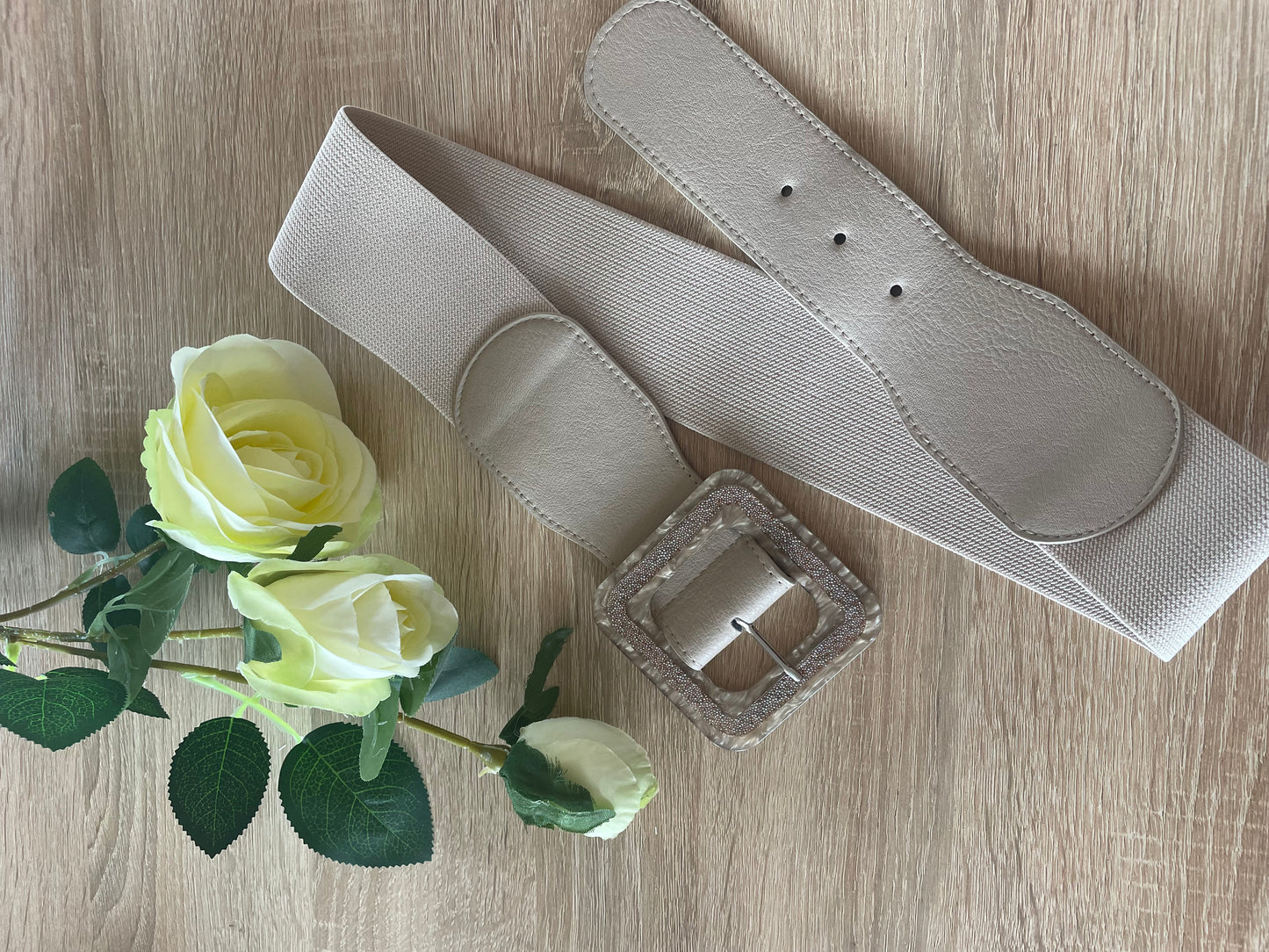 CEINTURE BEIGE BOUCLE CARRÉE